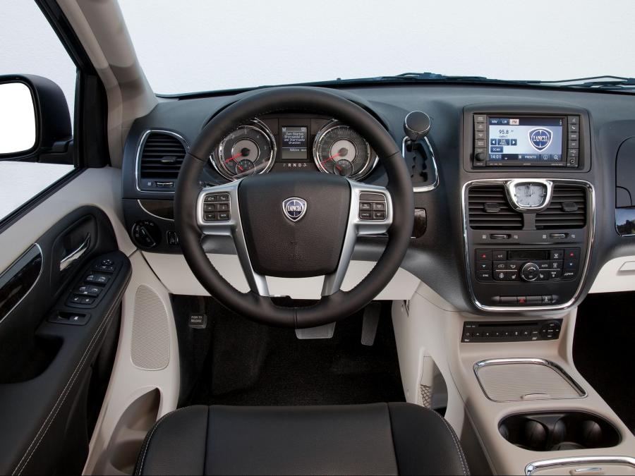  Lancia Voyager 2011 года  (фото 55 из 66)